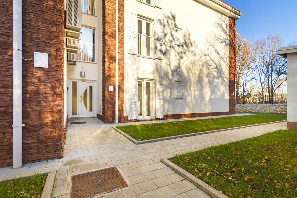 Villa Apartments Futura Vantacici Esterno foto